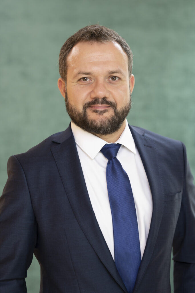 Gilles_02_LD-683x1024